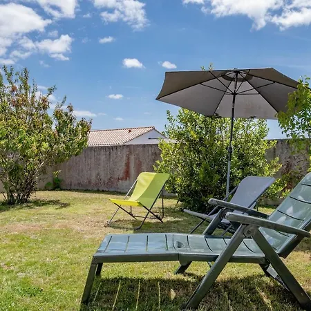 Demeure Familiale Pour 6 A Gilles Croix De Vie *